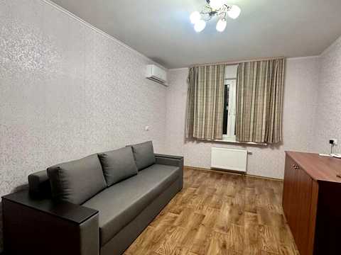квартира за адресою Здолбунівська вул., 13