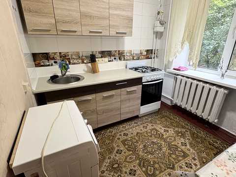 квартира за адресою Космічна вул., 130