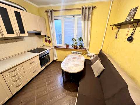 квартира за адресою Європейського Союзу просп. (Правди), 17-Б