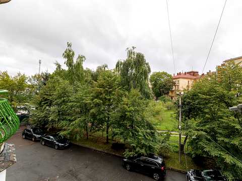 квартира по адресу Владимира Короленко ул., 4