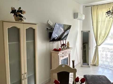 квартира за адресою Михайла Максимовича вул. (Онуфрія Трутенка), 28-Д