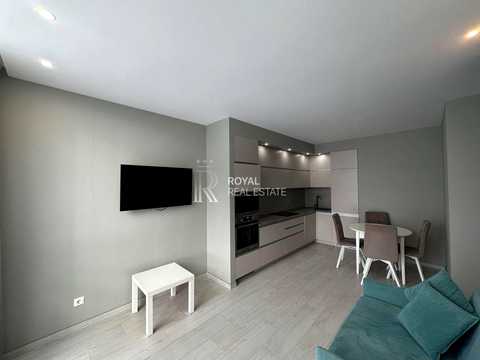 квартира за адресою Салютна вул., 2к1