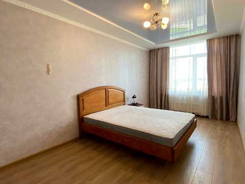 квартира за адресою Юнацька вул., 4