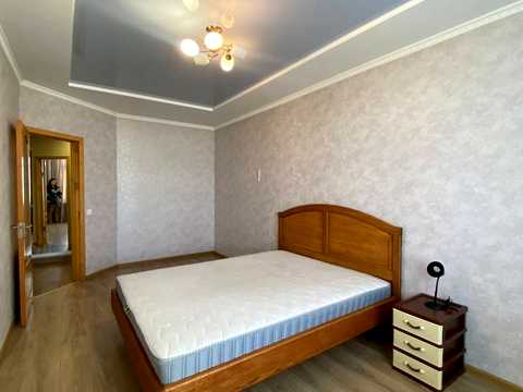 квартира за адресою Юнацька вул., 4