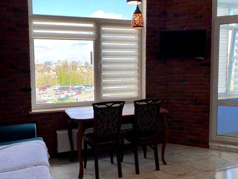 квартира за адресою Юнацька вул., 4