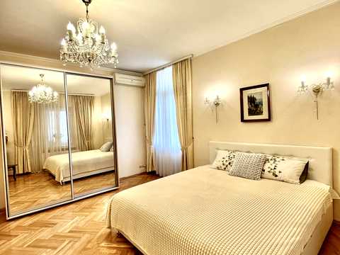 квартира по адресу Михайловская ул., 2