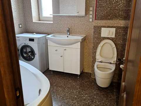 квартира за адресою Євгена Чикаленка вул., 43а