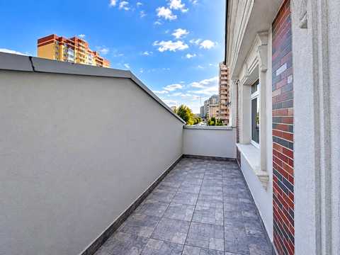 квартира за адресою Михайла Максимовича вул. (Онуфрія Трутенка), 26-Б