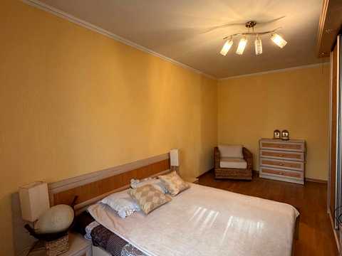 квартира за адресою Небесної Сотні вул. (Кіквідзе), 22