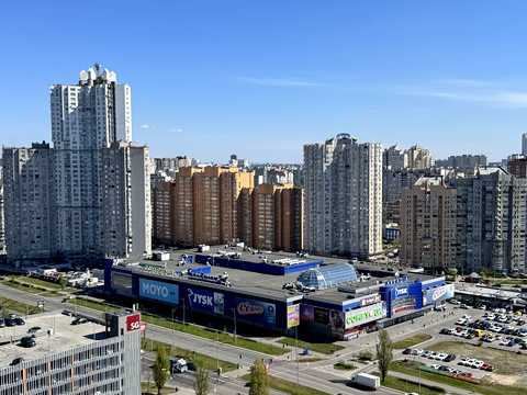 квартира за адресою Дніпровська набережна вул., 20-А