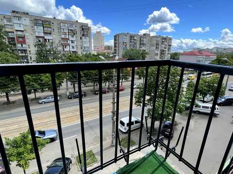 квартира за адресою Ялтинська вул., 6