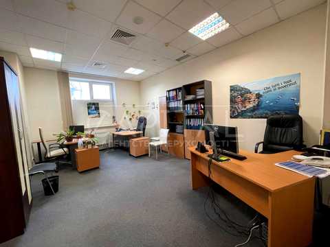 комерційна за адресою Горяна, 2Б