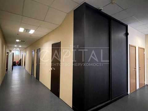 комерційна за адресою Горяна, 2Б