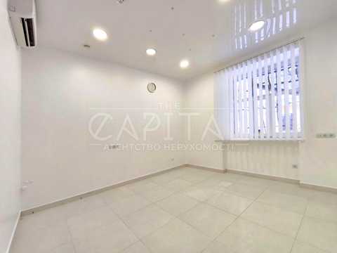 комерційна за адресою Виноградна вул., 16а