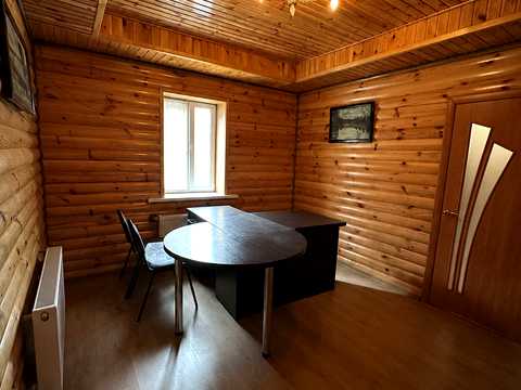 комерційна за адресою Ромни, вул. Залізнична, 143Д