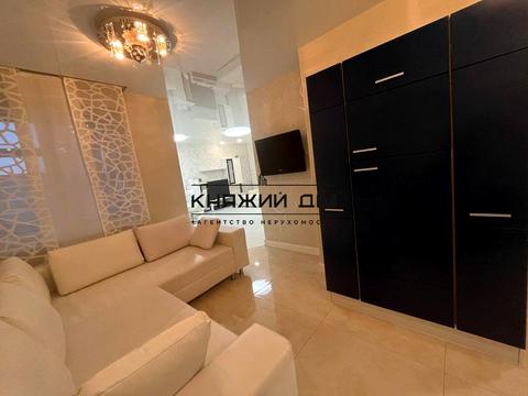 квартира по адресу Ревуцкого ул., 9