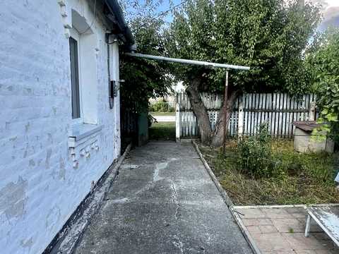 будинок за адресою с. Плоске, Центральна