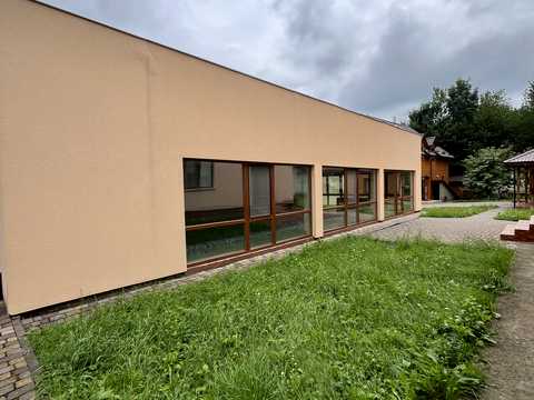 коммерческая по адресу Лесі Українки, 42