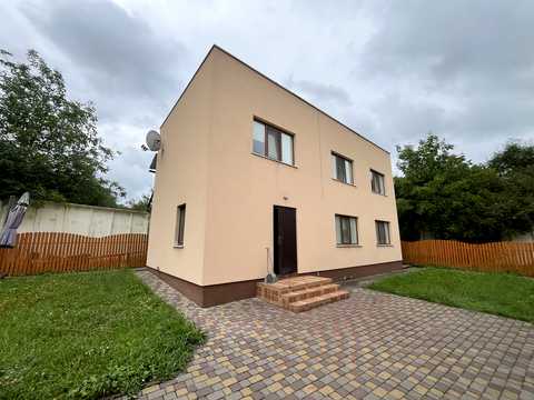 коммерческая по адресу Лесі Українки, 42