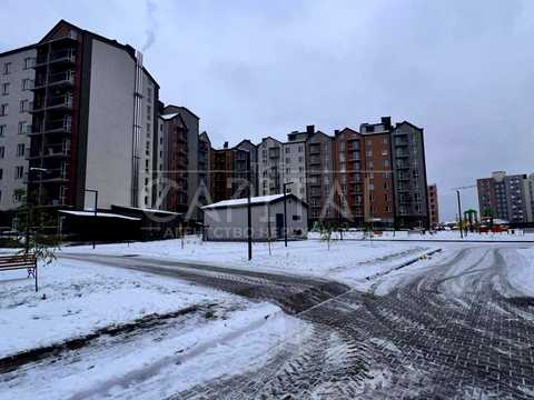 комерційна за адресою Героїв Крут вул., 4