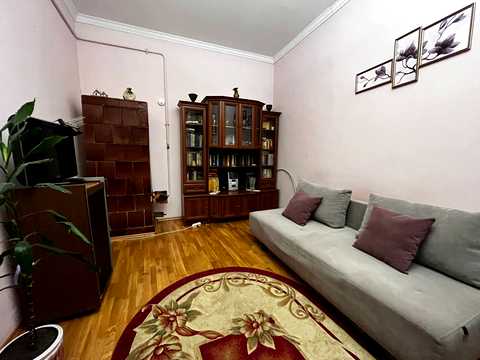 квартира за адресою Короля Данила пл., 14