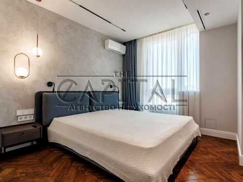 квартира за адресою Київ, Зарічна вул., 4к1