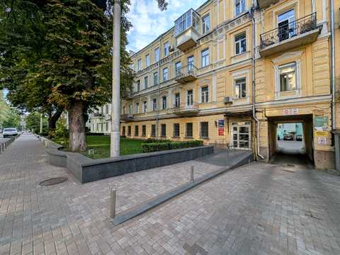 коммерческая по адресу Богдана Хмельницкого ул., 29