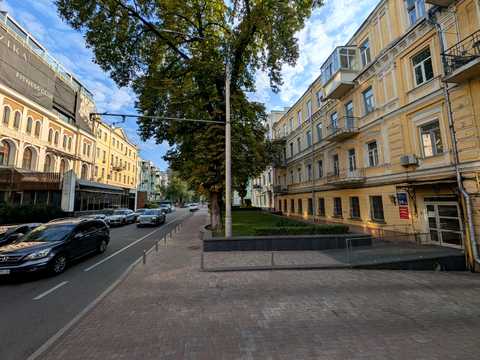 коммерческая по адресу Богдана Хмельницкого ул., 29
