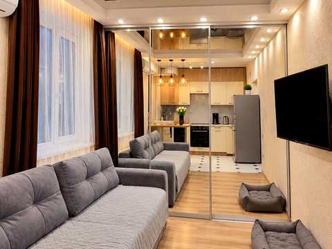квартира за адресою Домобудівельна вул., 13