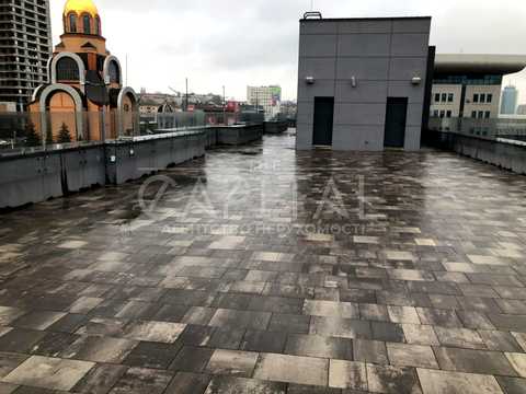 комерційна за адресою Георгія Кірпи вул., 2
