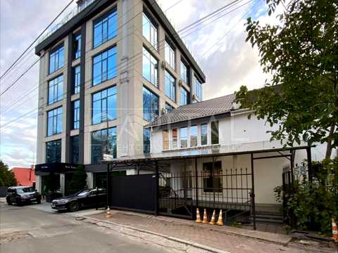 комерційна за адресою Редутна вул., 58