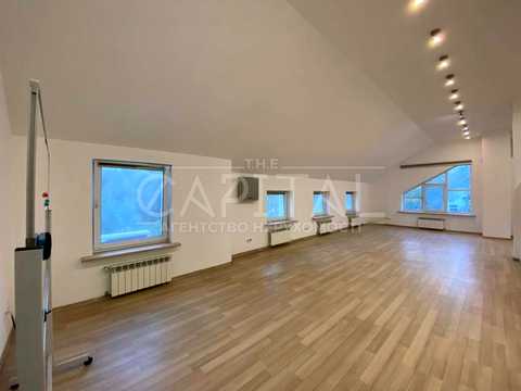 комерційна за адресою Редутна вул., 58