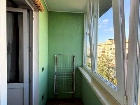 квартира за адресою Богатирська вул., 8