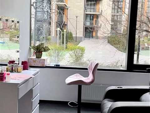 комерційна за адресою Предславинська вул., 44