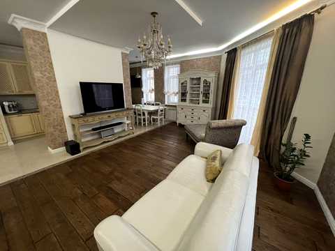 квартира за адресою Лабораторна вул., 8