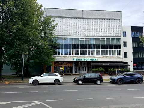 коммерческая по адресу Ровно, Кавказская ул., 9
