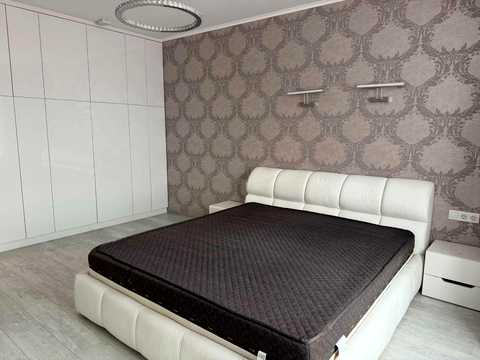 квартира по адресу Драгоманова ул., 2-Б