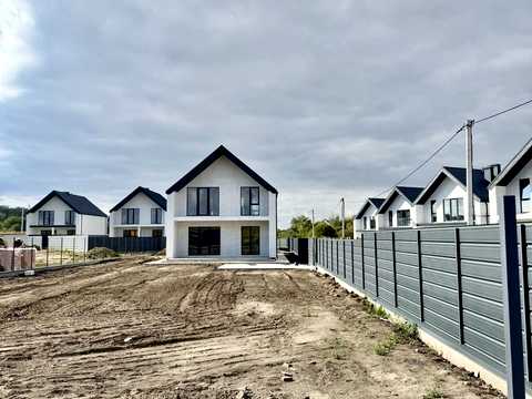 будинок за адресою с. Білогородка, Польова