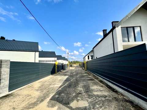 будинок за адресою с. Білогородка, Польова