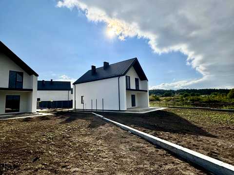 будинок за адресою с. Білогородка, Польова