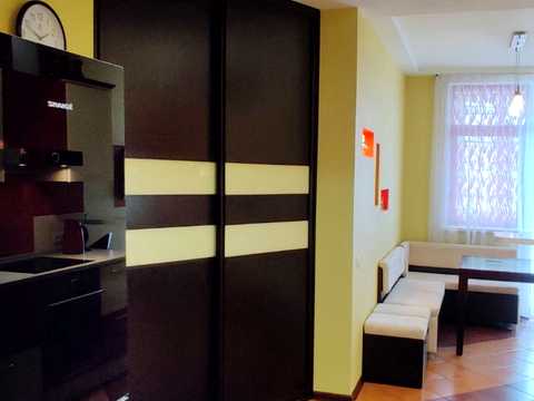 квартира за адресою Петра Калнишевського вул. (Михайла Майорова), 7