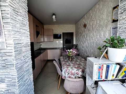 квартира за адресою Жовква, Львівська вул., 102