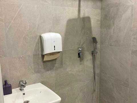 комерційна за адресою Зелена вул., 238