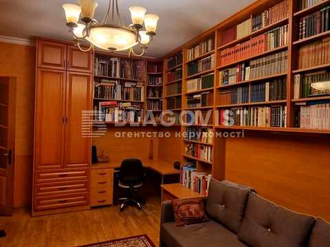 квартира по адресу Институтская ул., 15/5