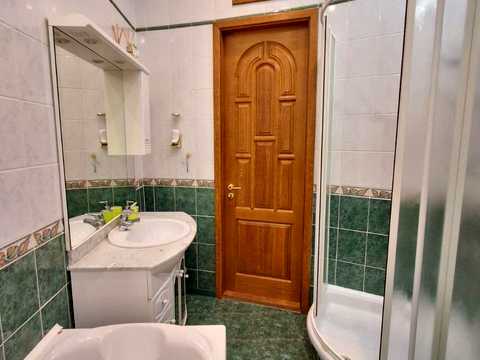 квартира за адресою Олеся Гончара вул., 25