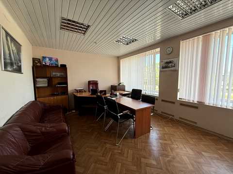 комерційна за адресою Дніпро, Курсантська вул., 28
