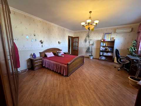 квартира за адресою Голосіївський просп. (40-річчя Жовтня), 68