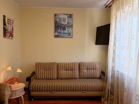 квартира за адресою Шота Руставелі вул., 10