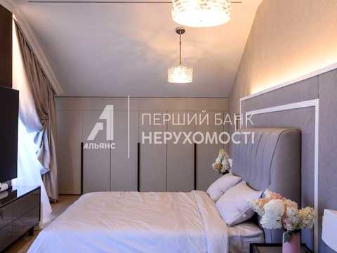 дом по адресу Куприна ул., 1/10