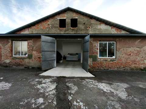 комерційна за адресою Центральна, 149